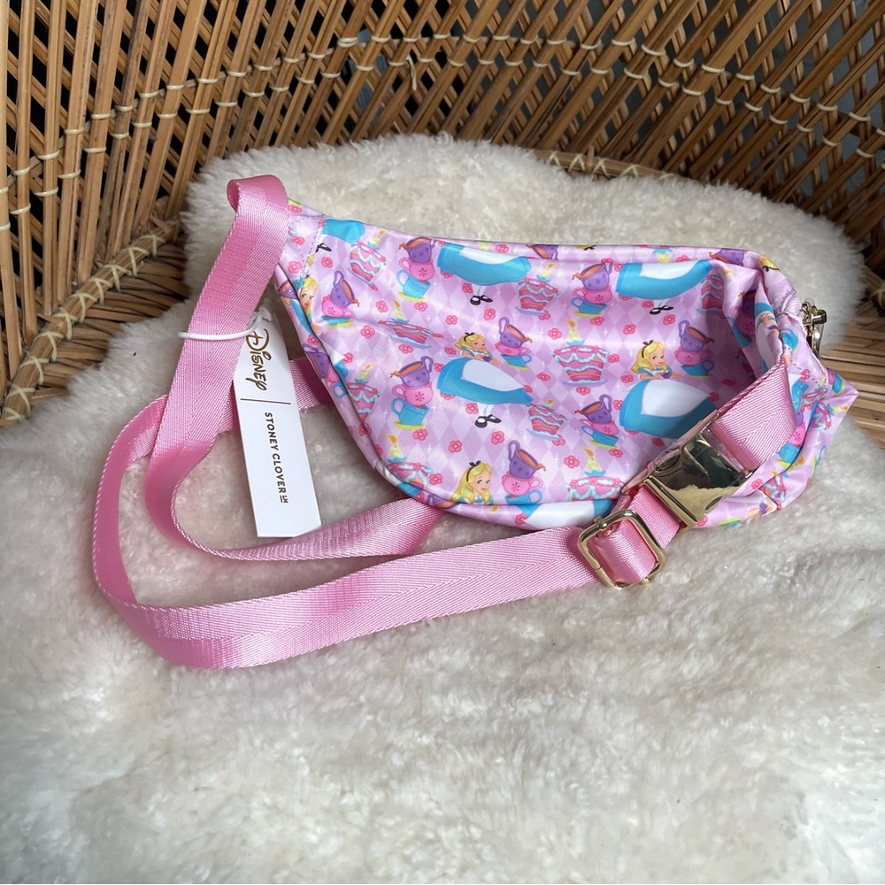 NWT Stoney Clover Lane Alice in Wonderland Fanny Pack - Picture 2 of 4